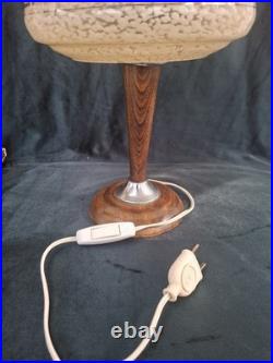 Lampe de table bois métal abat-jour verre moucheté, Style Art Deco, Vintage
