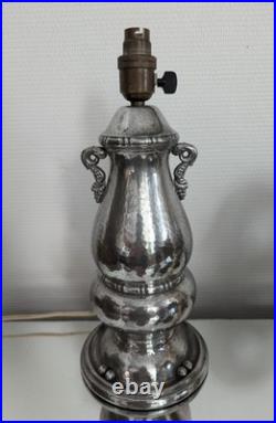 Lampe de table en étain martelé des années 1920 par GEROTIN Danemark 36 cm