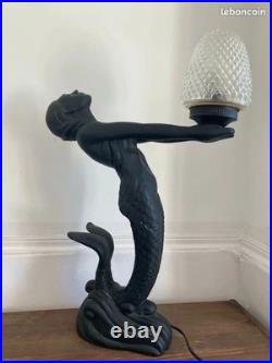 Lampe de table vintage Art Déco sirène nude avec globe en verre