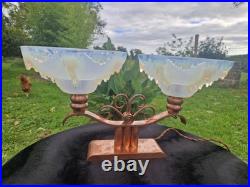 Lampe double Art Déco Ezan France en verre opalescent et cuivre