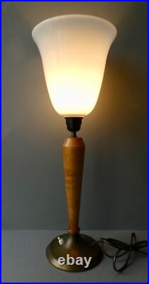 Lampe en métal, bois et opaline, style Mazda, Art Deco, années 60