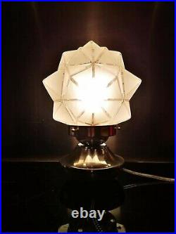 Lampe globe verre opalescent modèle rare Ø 18 cm ART DECO 1930 POLYEDRE 96 faces