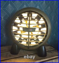 Lampe industrielle, un ancien radiateur infrarouge Calor Congo adapté en lampe