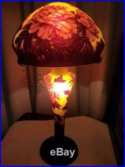 Lampe pate de verre style Galle / Galle style glass peony lamp