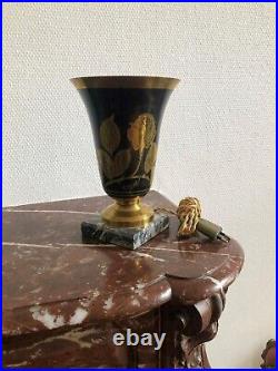 Lampe urne Art Deco signée A Ducobu, dinanderie de cuivre, modèle aux roses