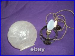 Lampe / veilleuse Muller delatte Art Déco Verre Pressé moulé pied fer forge