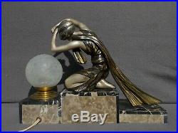 Lampe veilleuse art deco 1930 P. SEGA sculpture femme vintage lamp woman figurine