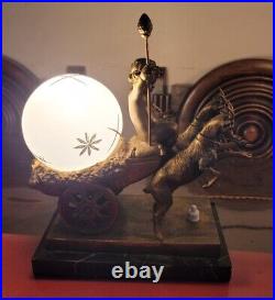 Lampe veilleuse en regule doré et opaline ancienne style 1900 bébé calèche