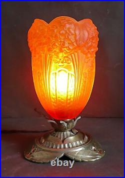 Lampe veilleuse tulipe Art Déco aux hortensias HETTIER-VINCENT & MULLER