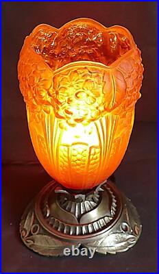 Lampe veilleuse tulipe Art Déco aux hortensias HETTIER-VINCENT & MULLER