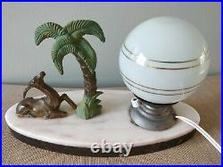 Lampe vintage palmier gazelle antilope art déco globe opaline socle marbre