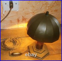 MORAND PARIS Rare lampe champignon à gradins en laiton Art Déco / Moderniste