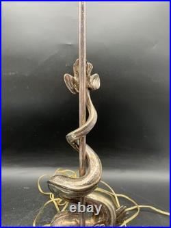 Magnifique pied de lampe sculptural vintage Dauphin en métal argenté Art Deco
