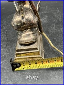 Magnifique pied de lampe sculptural vintage Dauphin en métal argenté Art Deco
