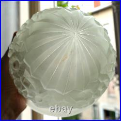 Obus globe Dôme verre pressé moulé Art Deco pour lampe Era Degue Muller
