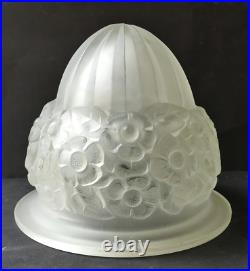 Obus globe Dôme verre pressé moulé Art Deco pour lampe Era Degue Muller