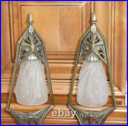 Paire de Lampe de bureau Art Déco en bronze tulipe en verre pressé signé Hubens