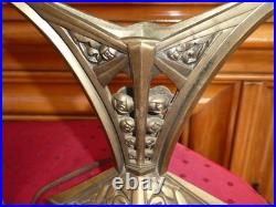 Paire de Lampe de bureau Art Déco en bronze tulipe en verre pressé signé Hubens