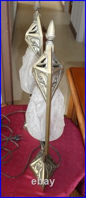 Paire de Lampe de bureau Art Déco en bronze tulipe en verre pressé signé Hubens