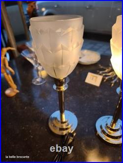 Paire de lampes Art Déco à poser avec des tulipes en verre dépoli, parfaites pou