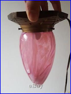 Rare Lampe Plafonnier Obus En Verre Rose Opalescent Art Nouveau Jugenstill 1900