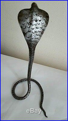 Sculpture de cobra, pied de lampe art déco en fer forgé Edgar Brandt