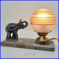 Signée GALLOT Ed? Très belle lampe art déco Eléphant en régule sur socle en ma