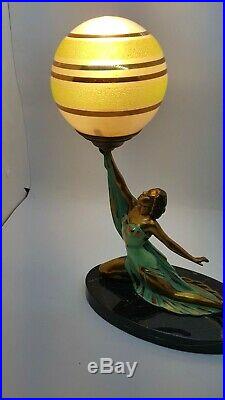 Superbe Lampe A Poser Art Nouveau Signee A. Vidion