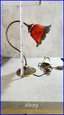 Superbe ancienne lampe bronze ou laiton abat jour pate de verre