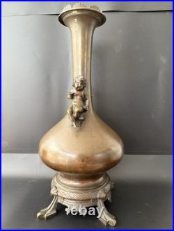 Superbe lampe-vase en bronze, Art déco / Art nouveau, XIXe siècle