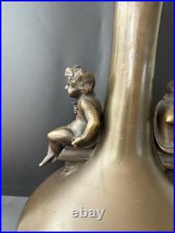 Superbe lampe-vase en bronze, Art déco / Art nouveau, XIXe siècle
