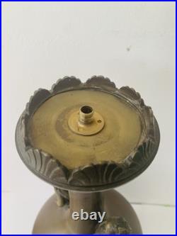 Superbe lampe-vase en bronze, Art déco / Art nouveau, XIXe siècle