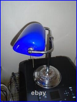 Tres Belle Lampe De Bureau. Rare En Bleu. Art Deco. Pied Nikele
