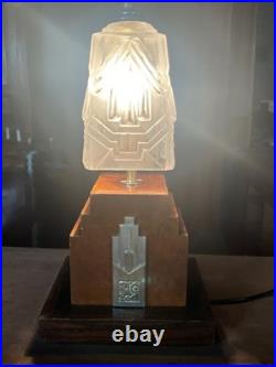 Très belle Lampe skyscraper ART DECO de bureau