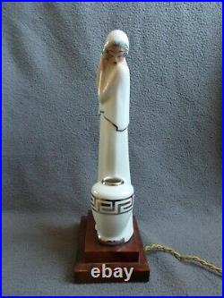 Veilleuse art deco 1920/30 en porcelaine ARGILOR femme statuette sculpture lampe