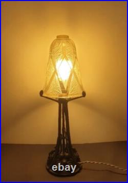 Verlys, très jolie lampe de table en fer forgé, art déco
