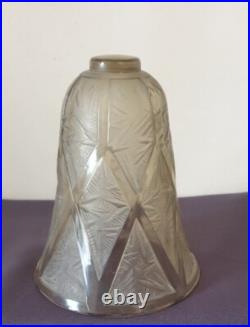 Verlys, très jolie lampe de table en fer forgé, art déco